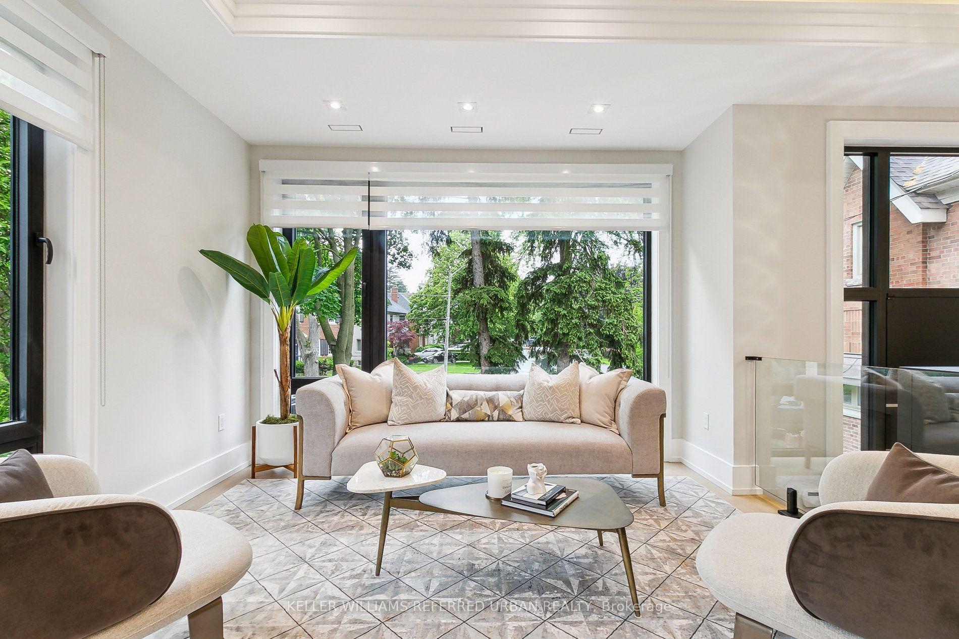Photo 7 of 12 Otter Crescent, Toronto, Bedford Park-Nortown — HOMEH