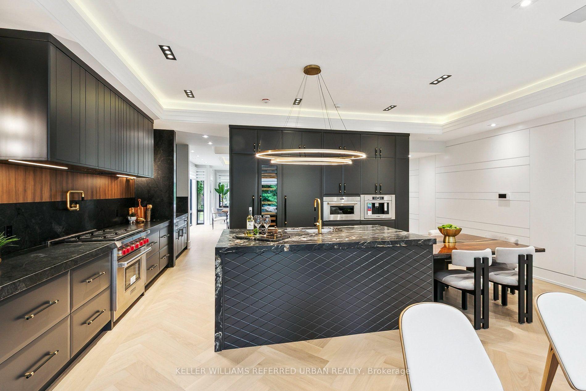 Photo 14 of 12 Otter Crescent, Toronto, Bedford Park-Nortown — HOMEH