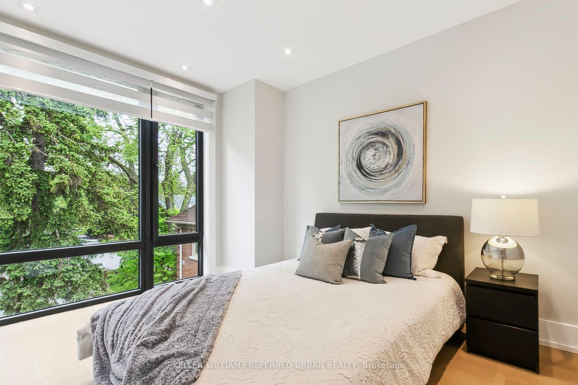 Photo 32 of 12 Otter Crescent, Toronto, Bedford Park-Nortown — HOMEH