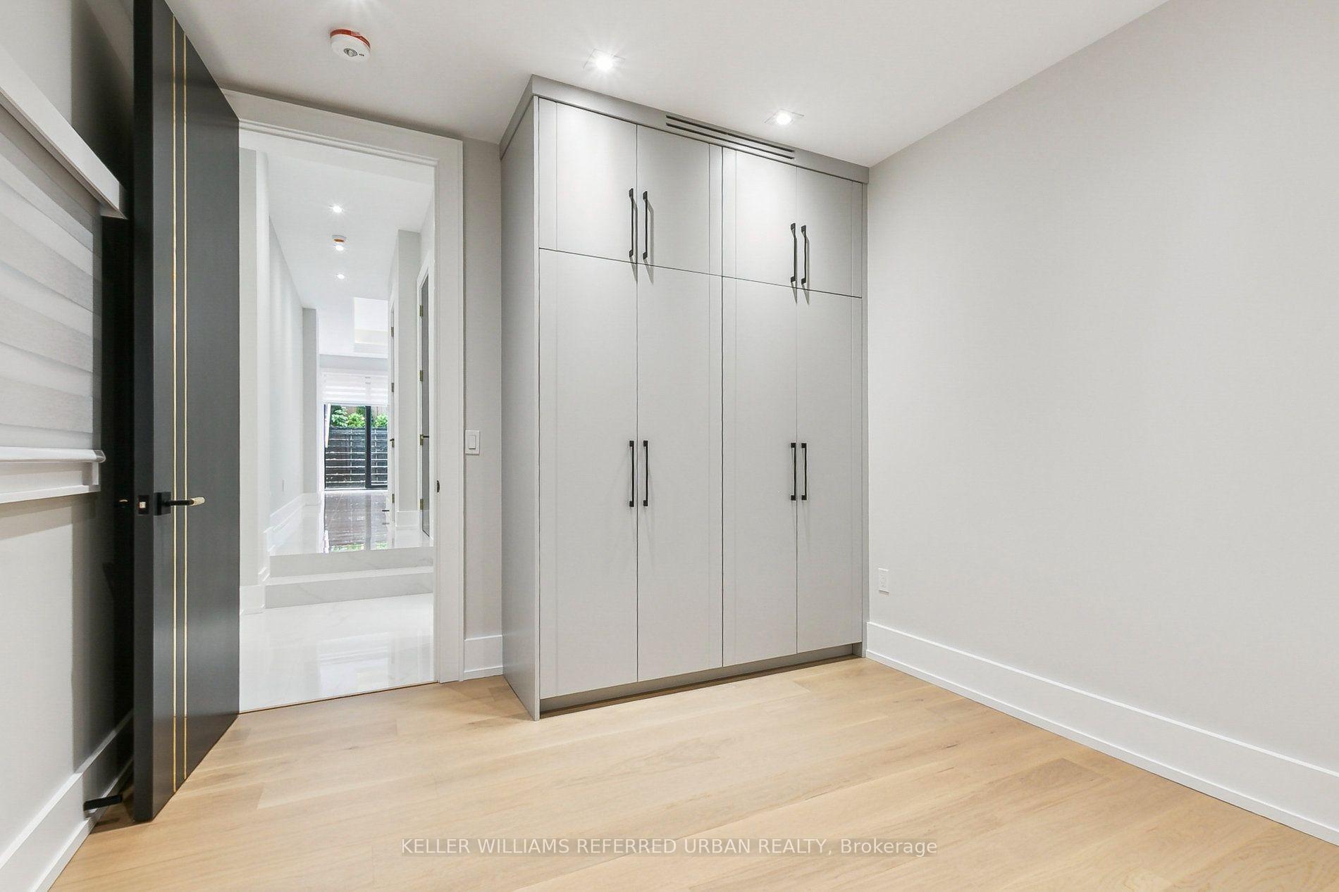 Photo 41 of 12 Otter Crescent, Toronto, Bedford Park-Nortown — HOMEH