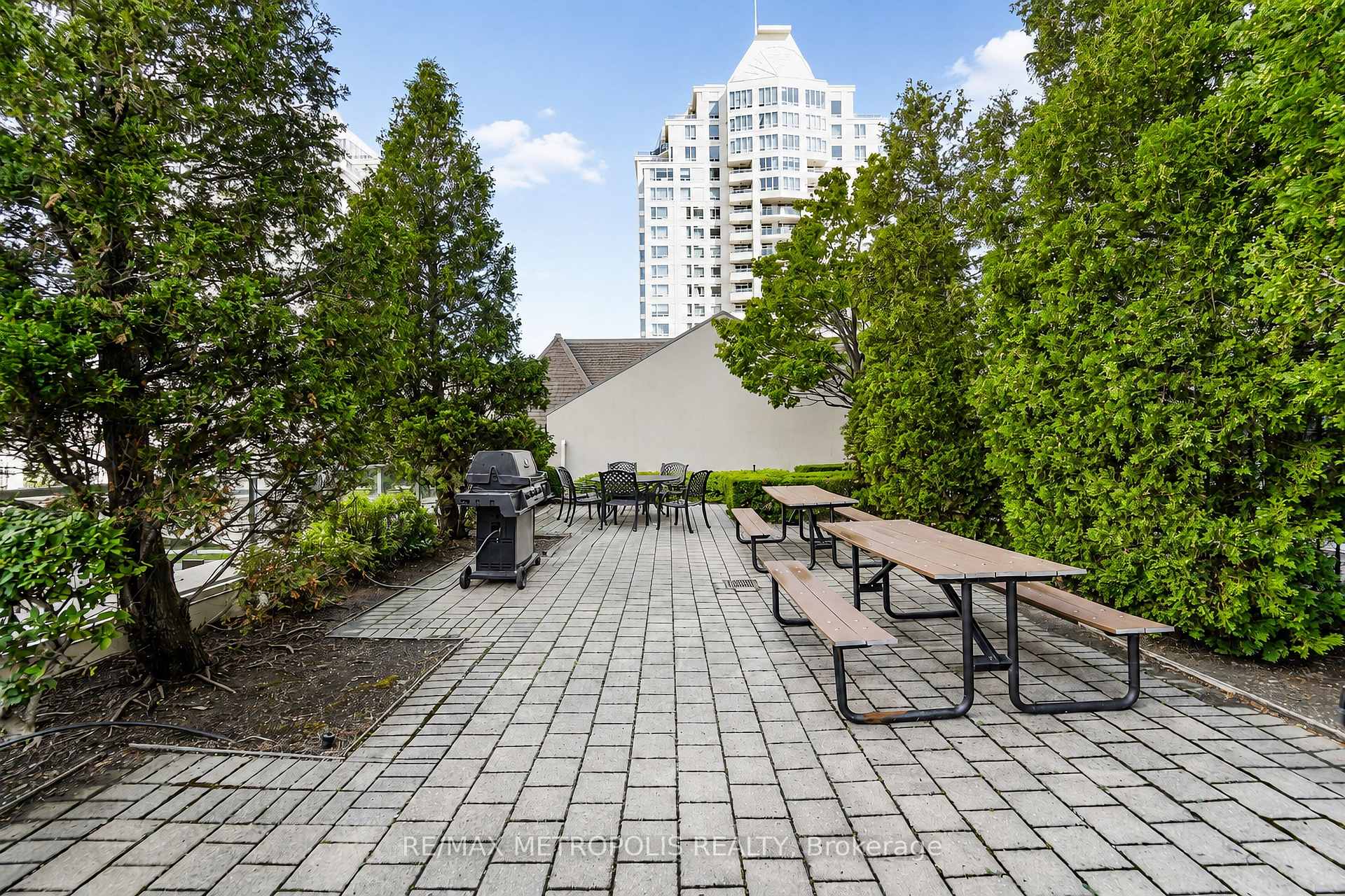 Photo 7 of Unit Th13, 3 Rean Drive, North York, Bayview Village — HOMEH