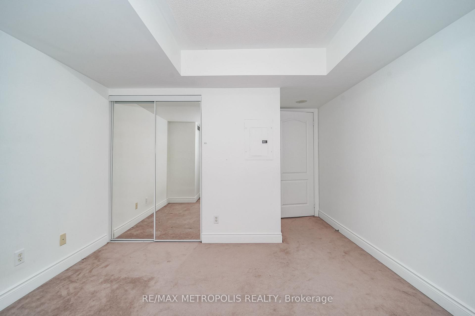 Photo 23 of Unit Th13, 3 Rean Drive, North York, Bayview Village — HOMEH