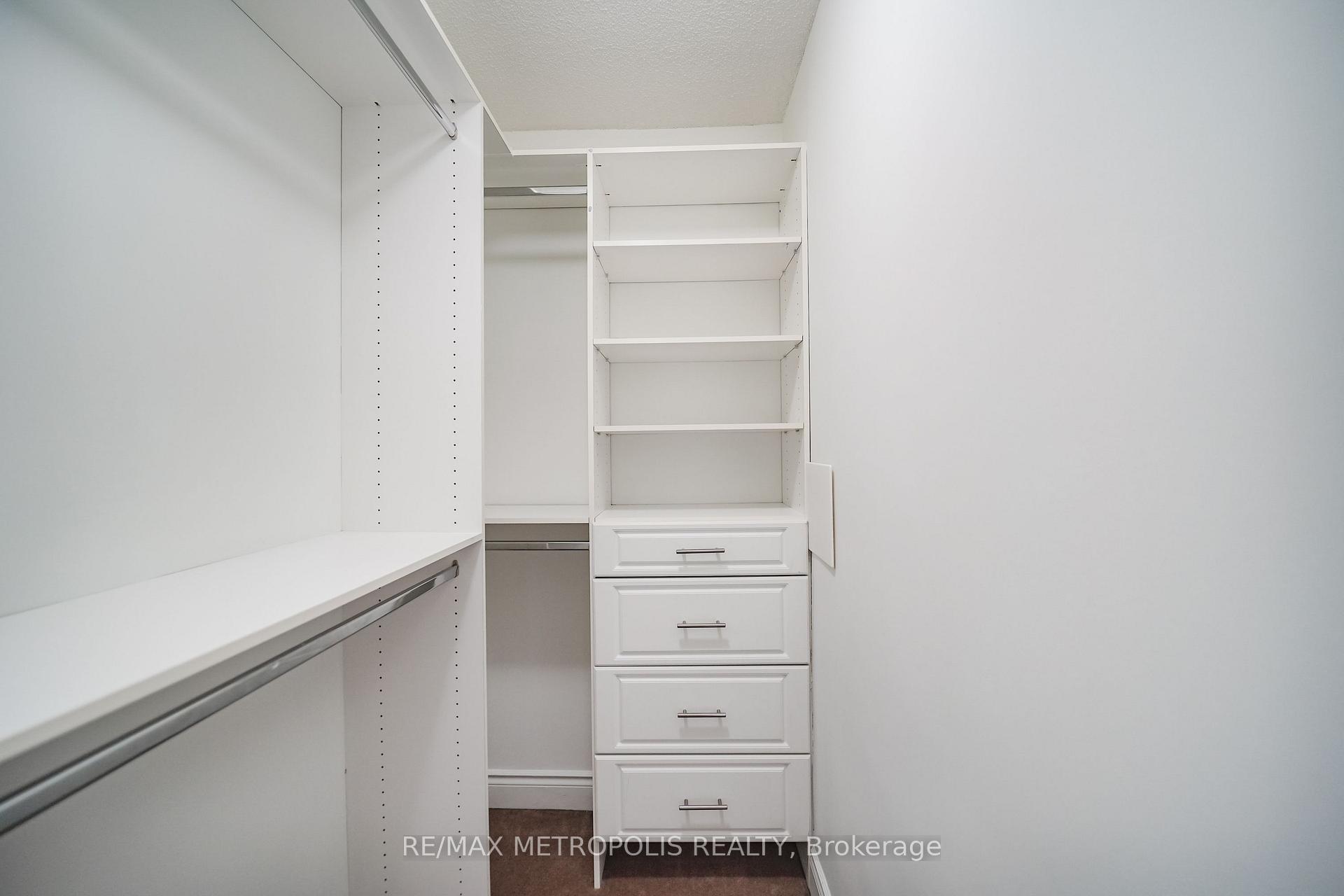Photo 38 of Unit Th13, 3 Rean Drive, North York, Bayview Village — HOMEH