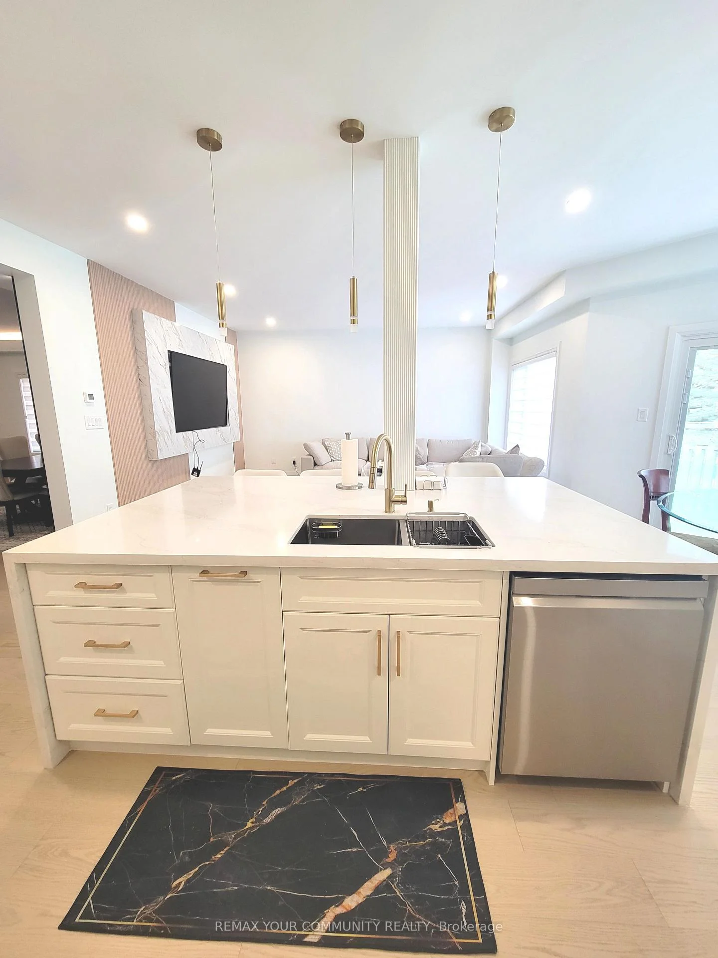 Photo 10 of 78 Katerina Avenue, Vaughan, Beverley Glen — HOMEH