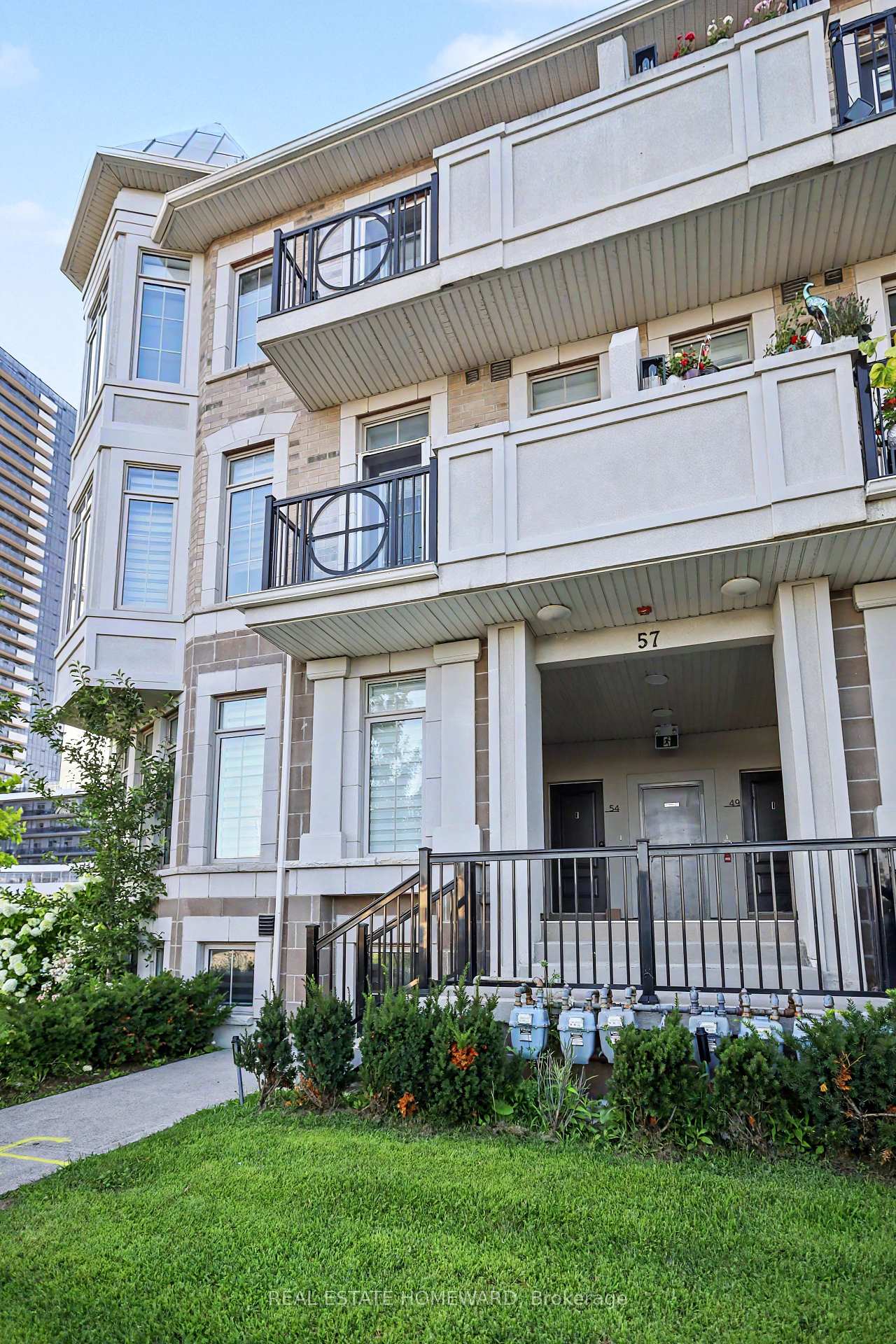 Photo 2 of Unit 54, 57 Armdale Road, Mississauga, Hurontario — HOMEH