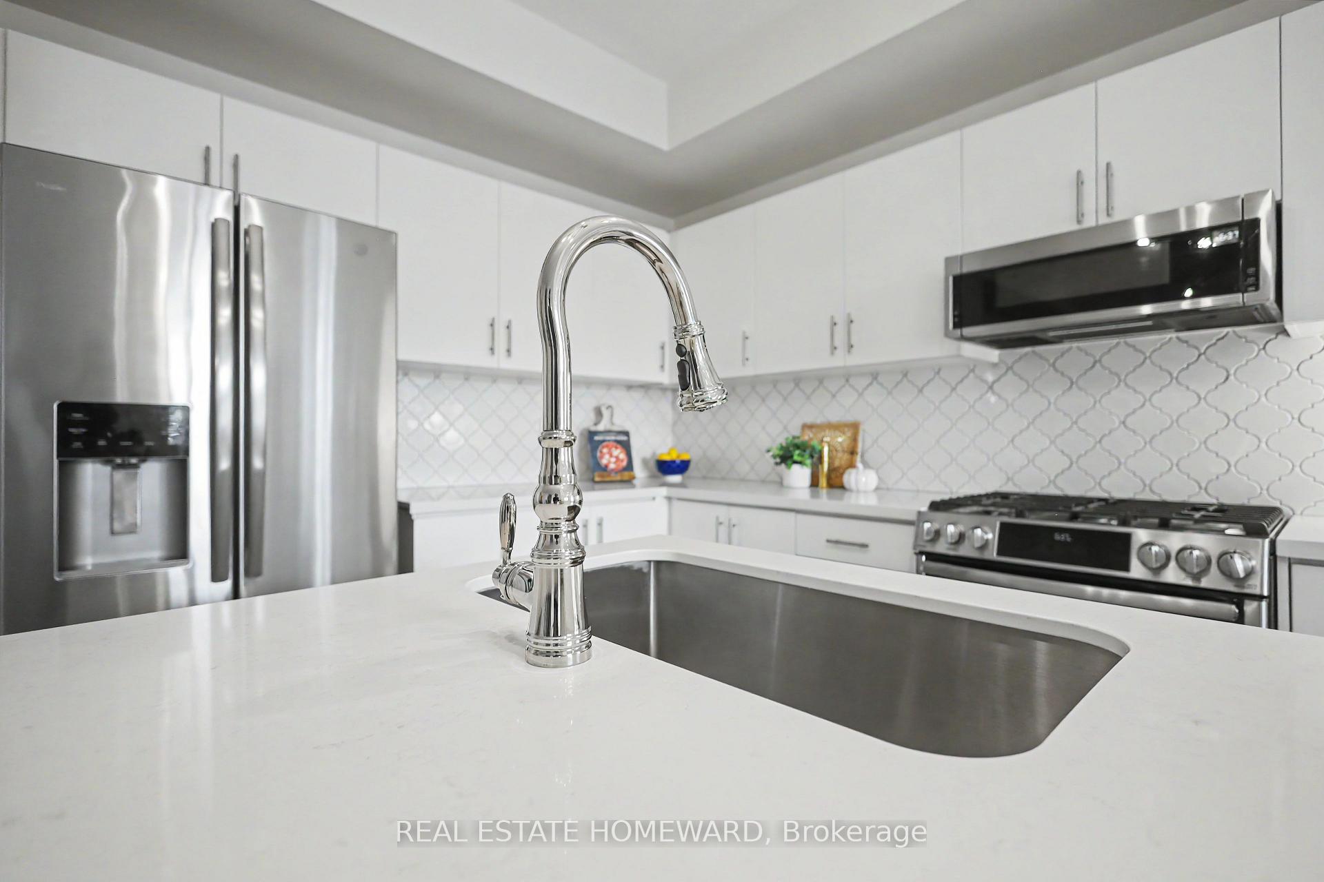 Photo 15 of Unit 54, 57 Armdale Road, Mississauga, Hurontario — HOMEH