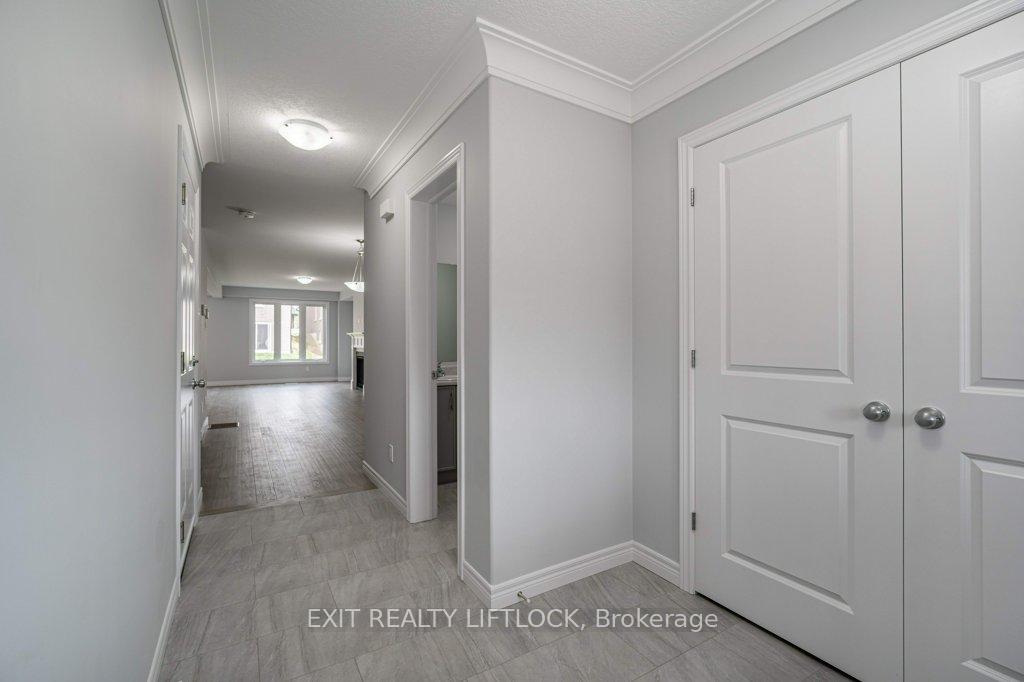 Photo 4 of 238 O'Neil Street, Peterborough, Monaghan Ward 2 — HOMEH