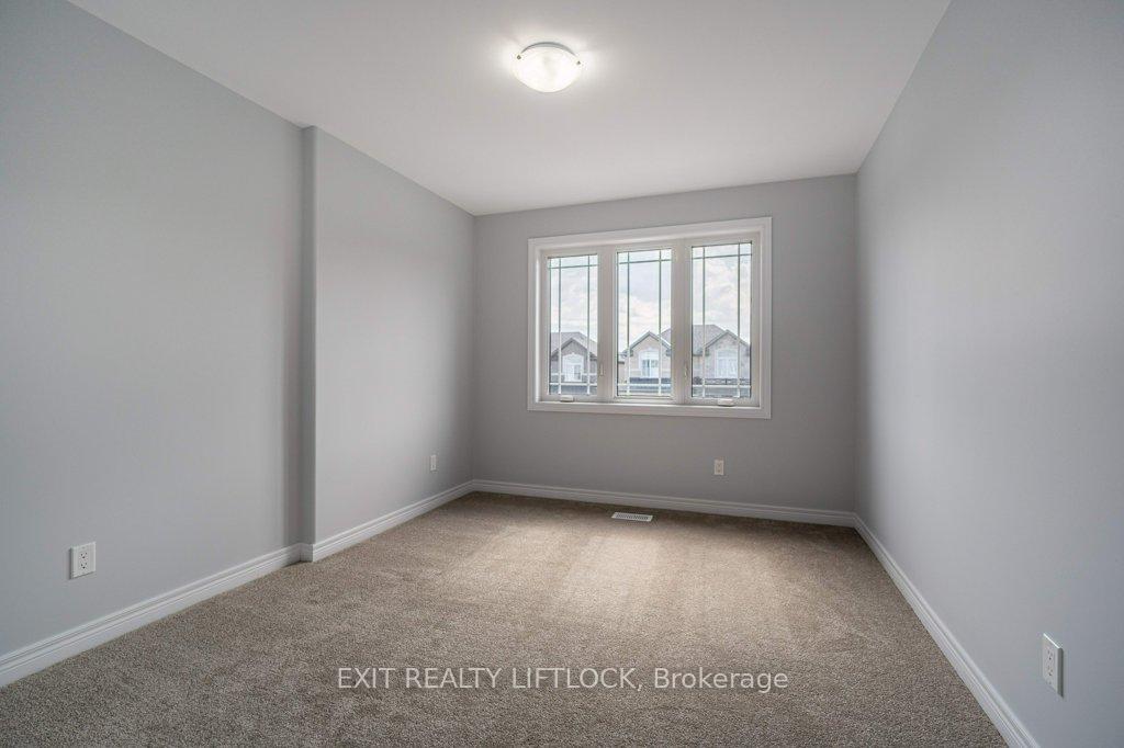 Photo 18 of 238 O'Neil Street, Peterborough, Monaghan Ward 2 — HOMEH