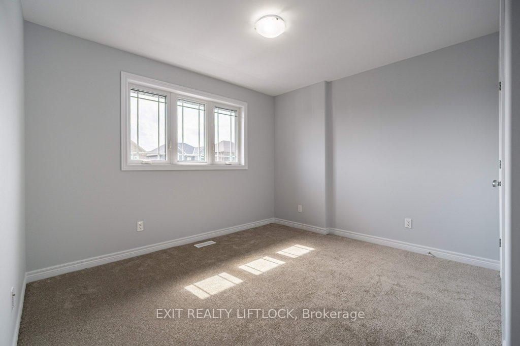 Photo 19 of 238 O'Neil Street, Peterborough, Monaghan Ward 2 — HOMEH