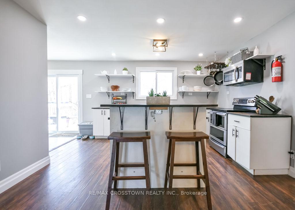 Photo 14 of 461 Barnes Avenue, Tay, Port McNicoll — HOMEH