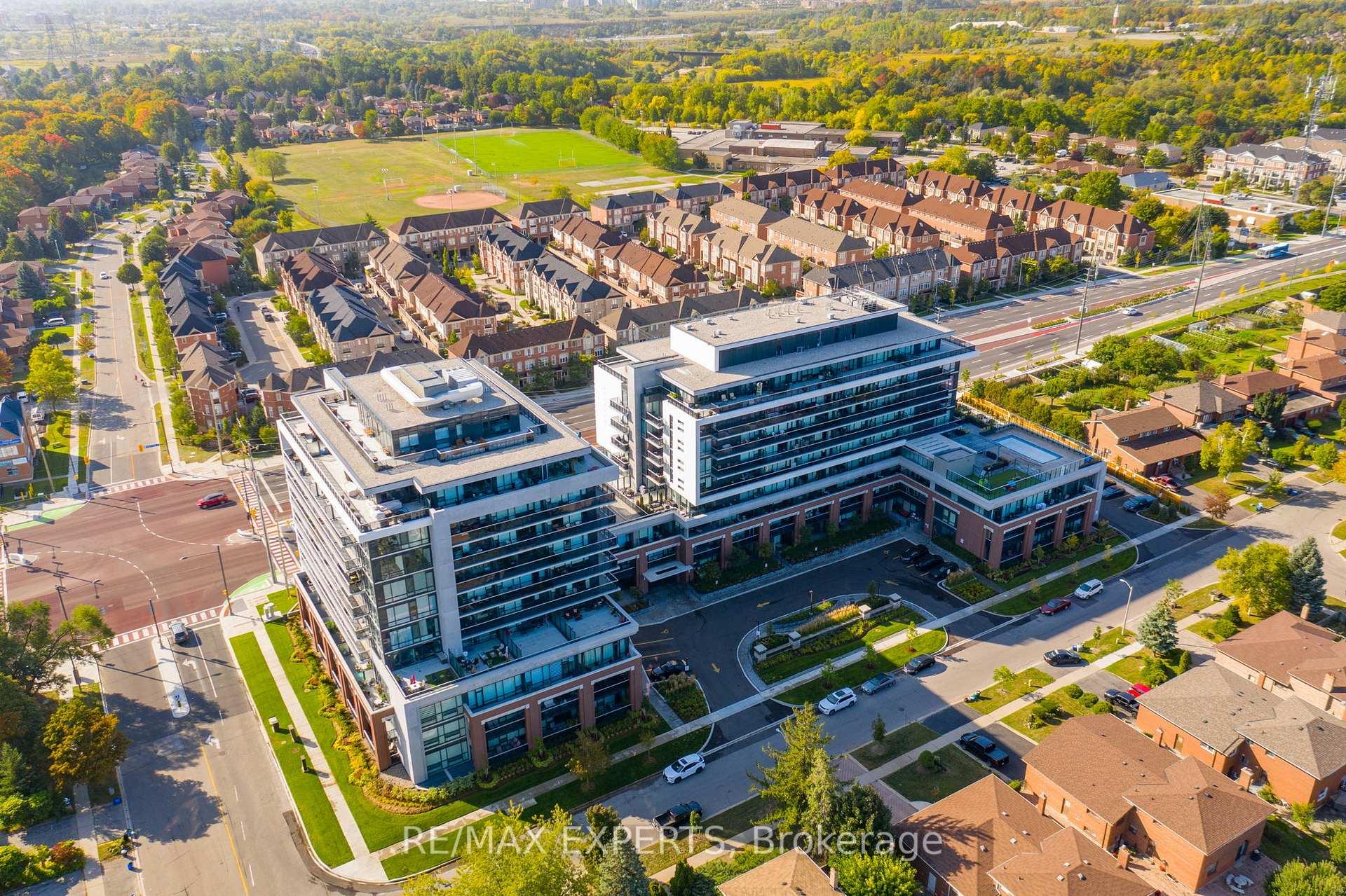 Photo 1 of Unit 714, 4800 Highway 7, Vaughan, East Woodbridge — HOMEH