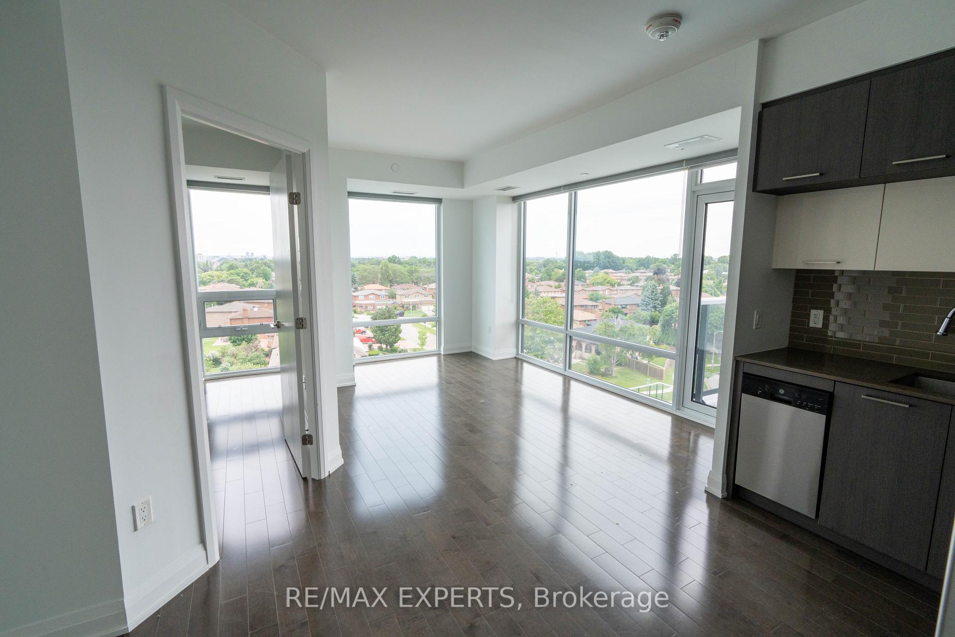 Photo 10 of Unit 714, 4800 Highway 7, Vaughan, East Woodbridge — HOMEH