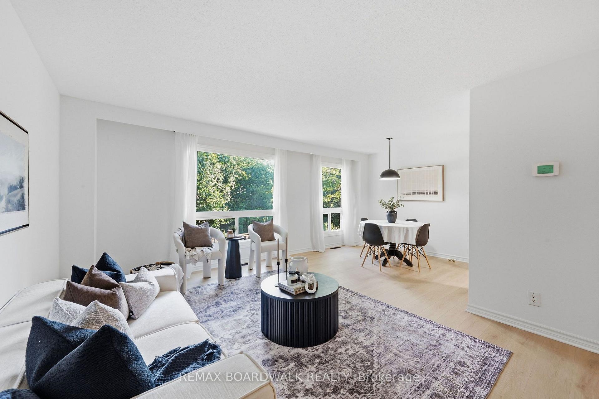 Photo 5 of Unit 14, 314 Stone Quarry Private, Ottawa, Carson Meadows — HOMEH