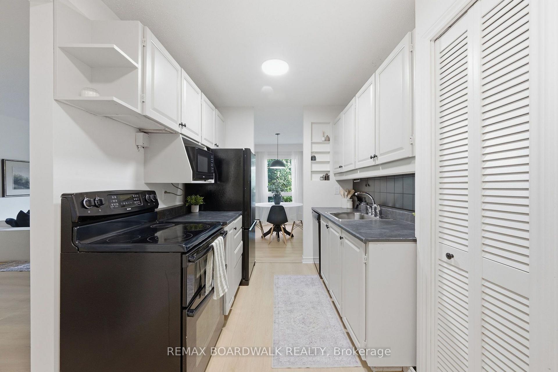 Photo 12 of Unit 14, 314 Stone Quarry Private, Ottawa, Carson Meadows — HOMEH