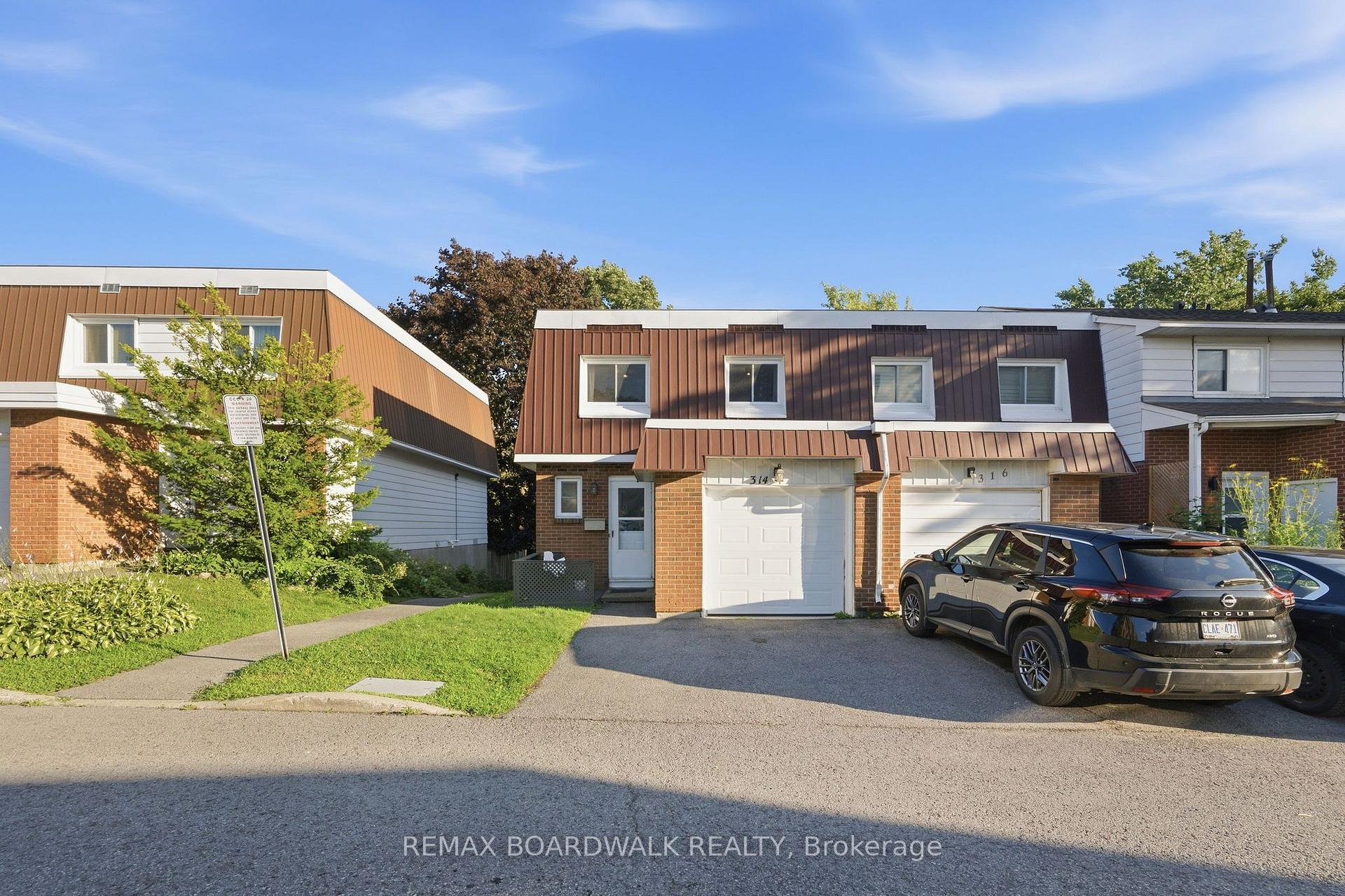 Photo 36 of Unit 14, 314 Stone Quarry Private, Ottawa, Carson Meadows — HOMEH
