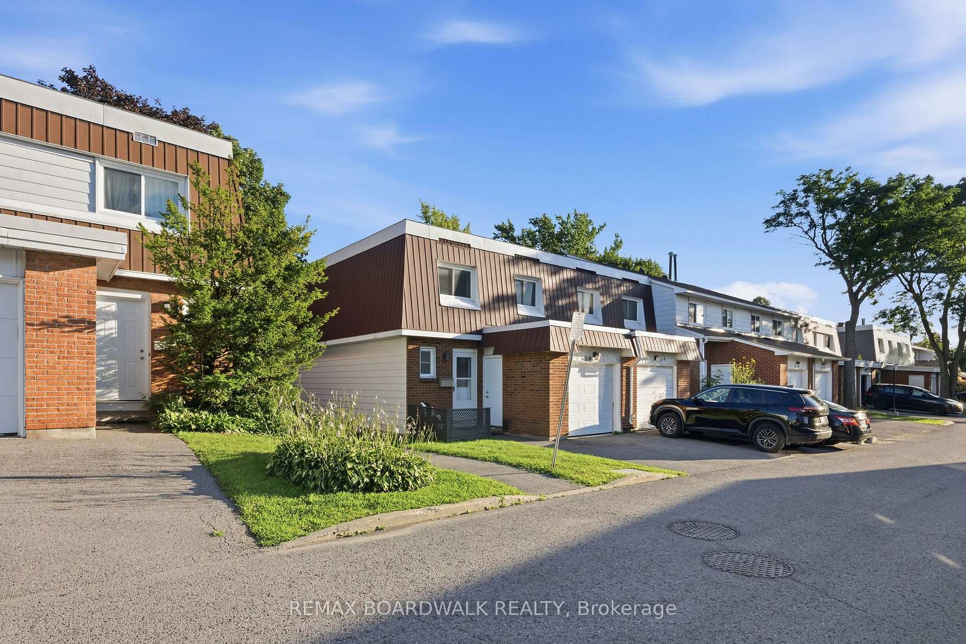 Photo 37 of Unit 14, 314 Stone Quarry Private, Ottawa, Carson Meadows — HOMEH