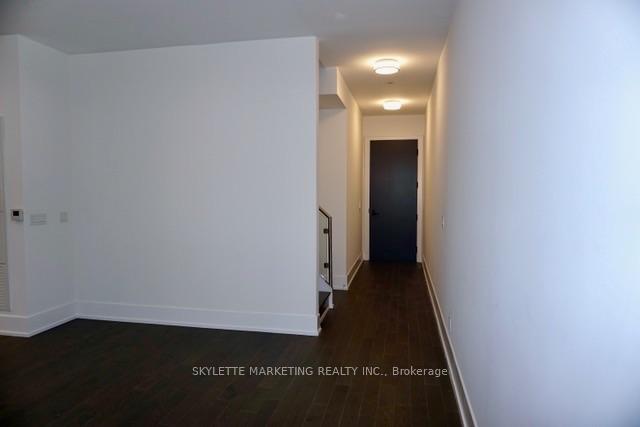 Photo 5 of Unit 111, 25 Adra Grado Way, North York, Bayview Village — HOMEH