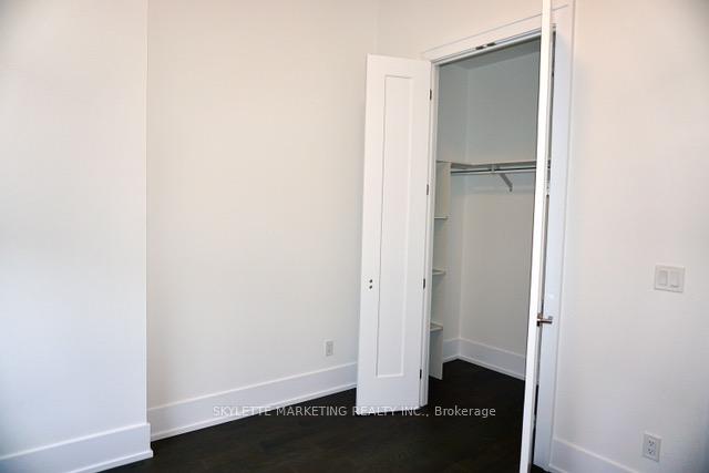 Photo 12 of Unit 111, 25 Adra Grado Way, North York, Bayview Village — HOMEH