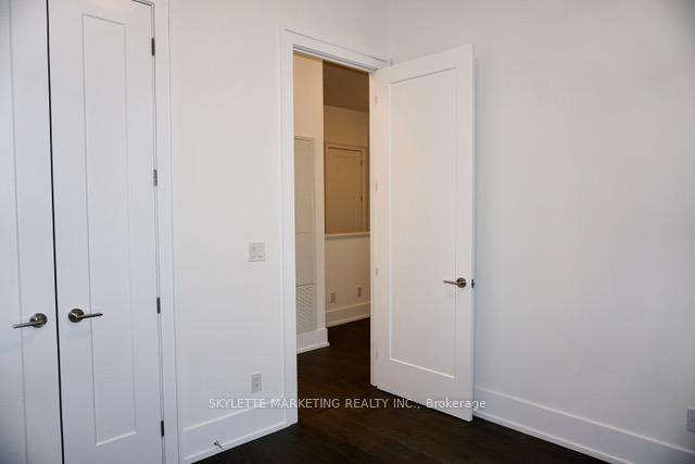 Photo 13 of Unit 111, 25 Adra Grado Way, North York, Bayview Village — HOMEH