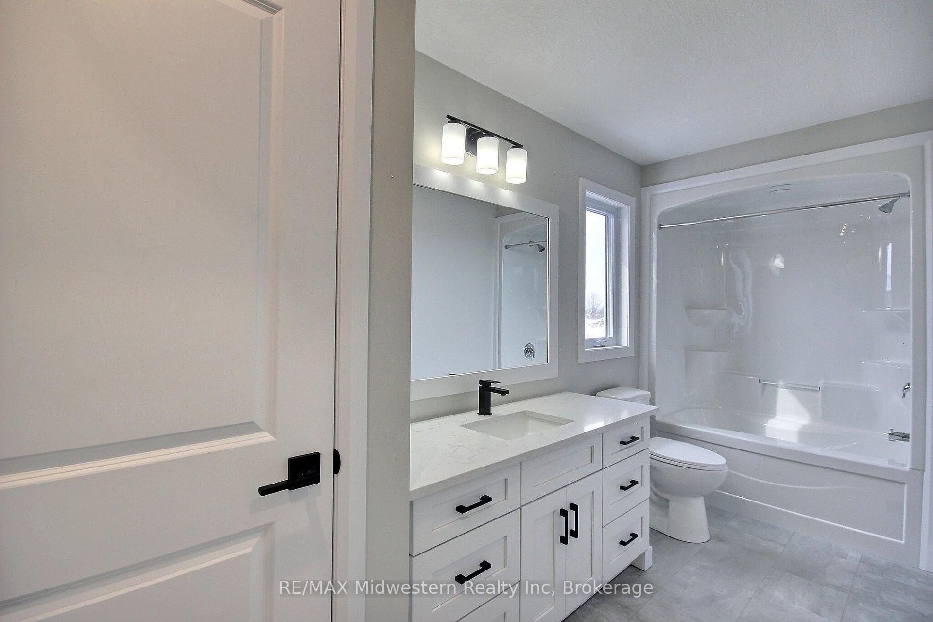 Photo 5 of 10 Roberts Street, Huron East, Seaforth — HOMEH