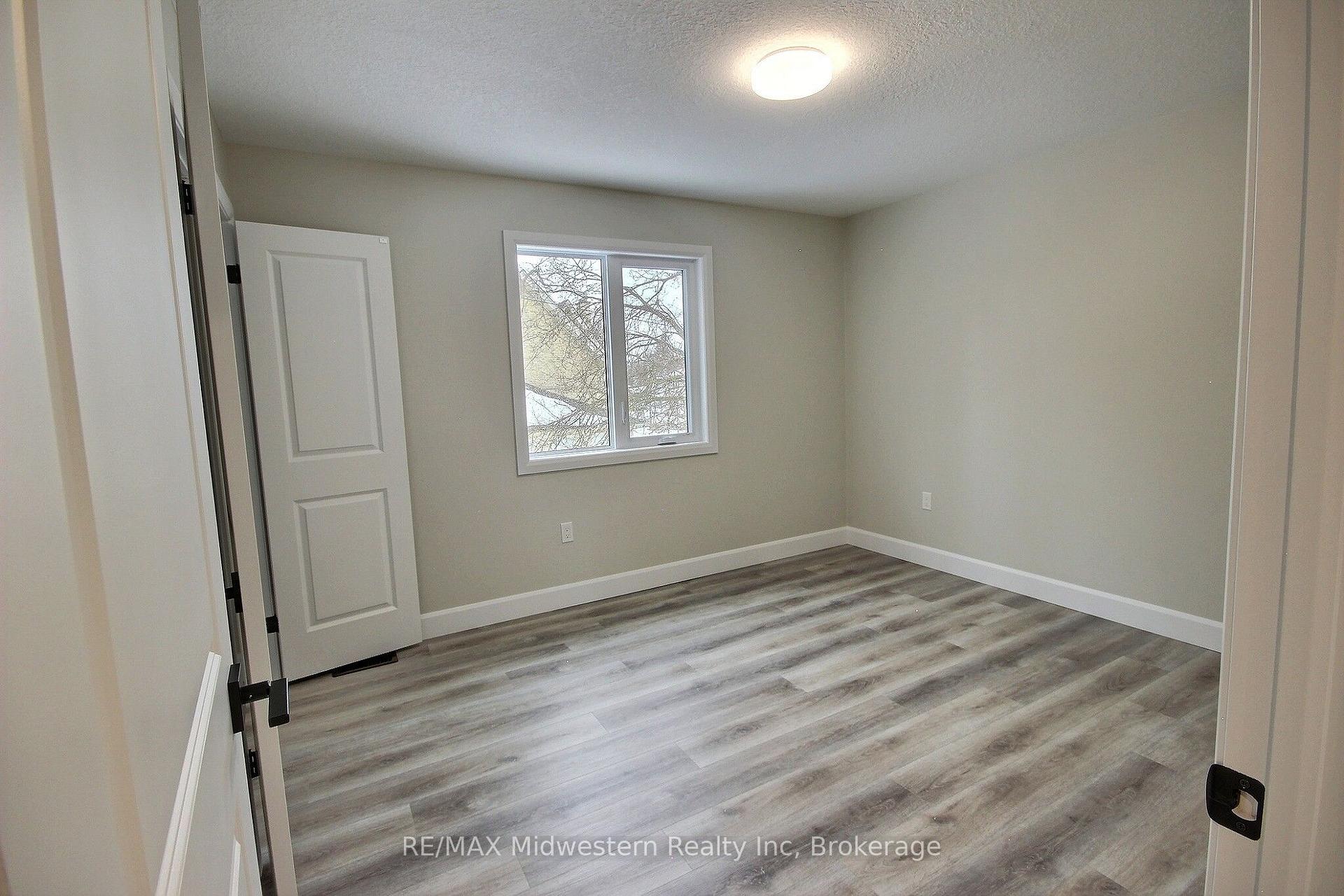 Photo 6 of 10 Roberts Street, Huron East, Seaforth — HOMEH