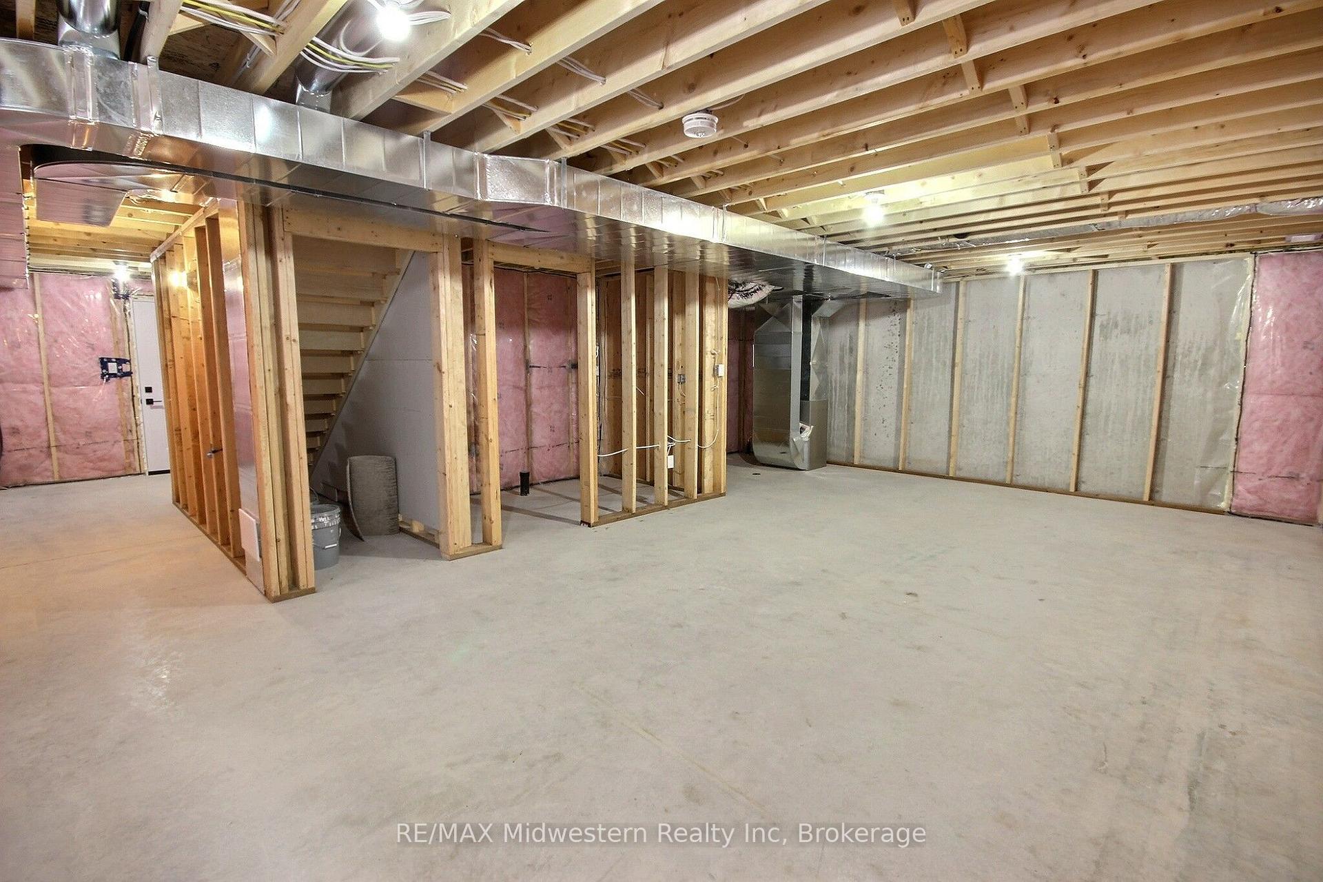 Photo 7 of 10 Roberts Street, Huron East, Seaforth — HOMEH