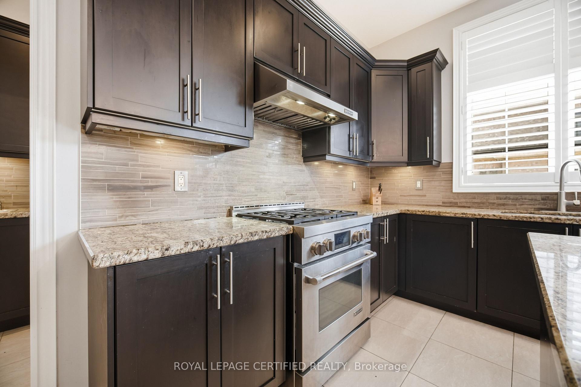 Photo 10 of 8833 Creditview Road, Brampton, Credit Valley — HOMEH