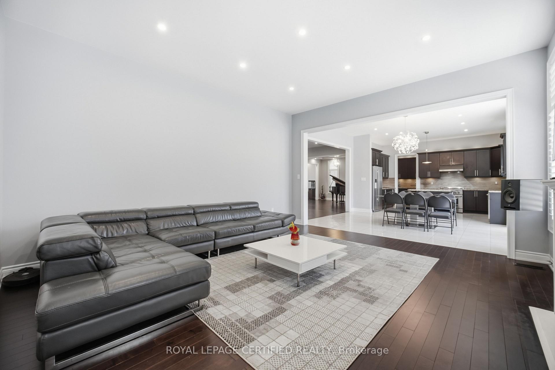 Photo 14 of 8833 Creditview Road, Brampton, Credit Valley — HOMEH
