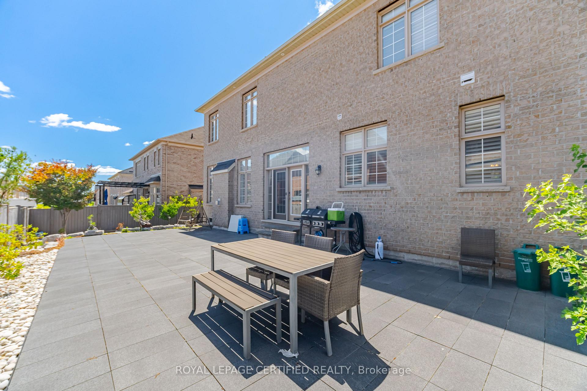 Photo 46 of 8833 Creditview Road, Brampton, Credit Valley — HOMEH