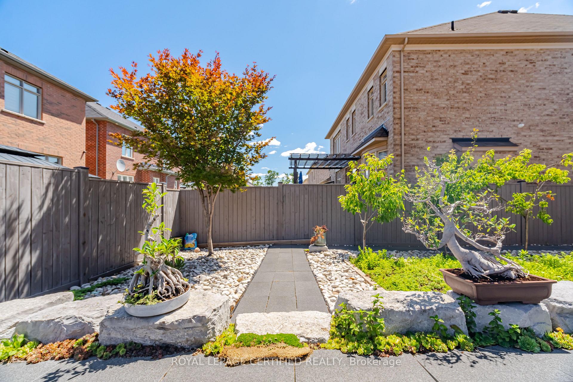 Photo 48 of 8833 Creditview Road, Brampton, Credit Valley — HOMEH