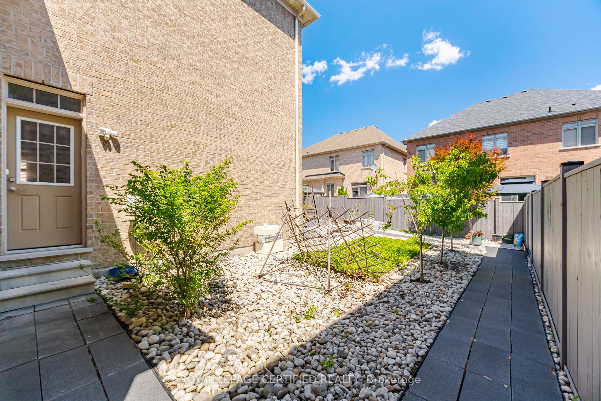 Photo 49 of 8833 Creditview Road, Brampton, Credit Valley — HOMEH