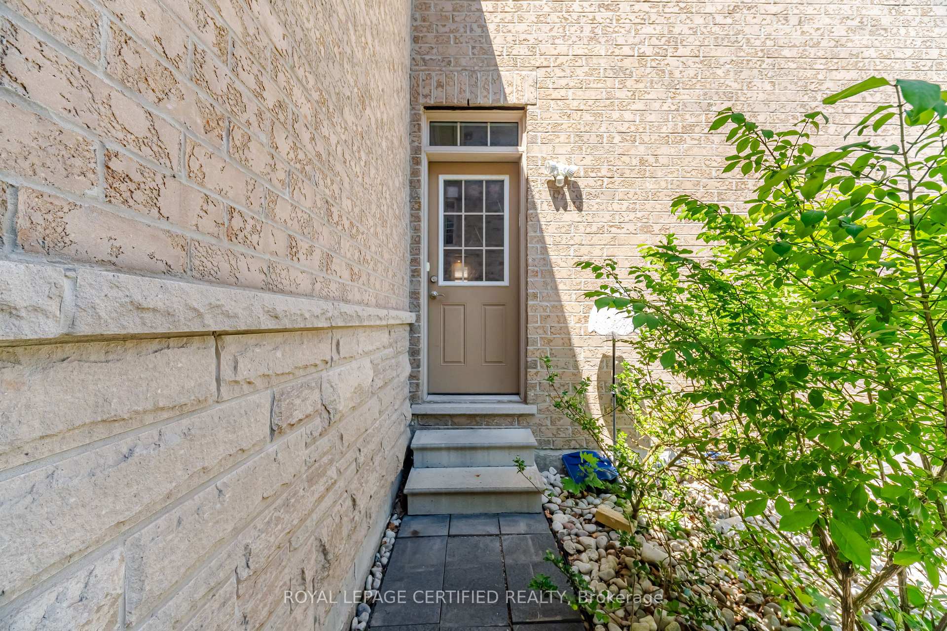 Photo 50 of 8833 Creditview Road, Brampton, Credit Valley — HOMEH