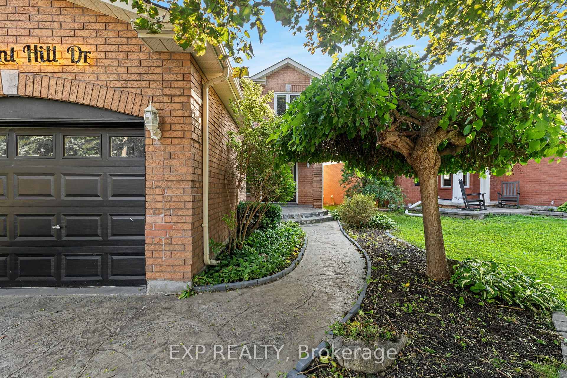 Photo 5 of 10 Elephant Hill Drive, Clarington, Bowmanville — HOMEH