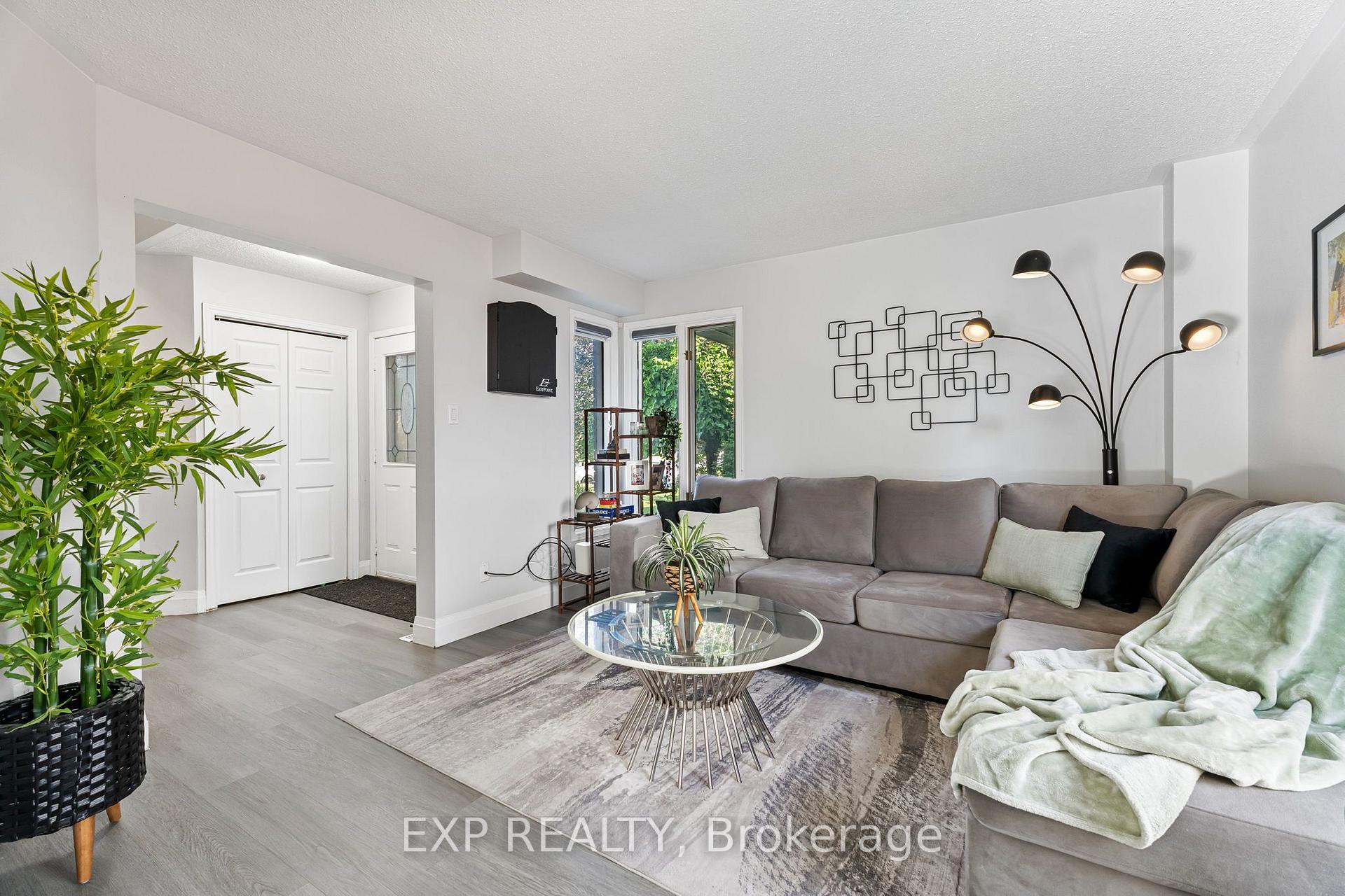 Photo 15 of 10 Elephant Hill Drive, Clarington, Bowmanville — HOMEH