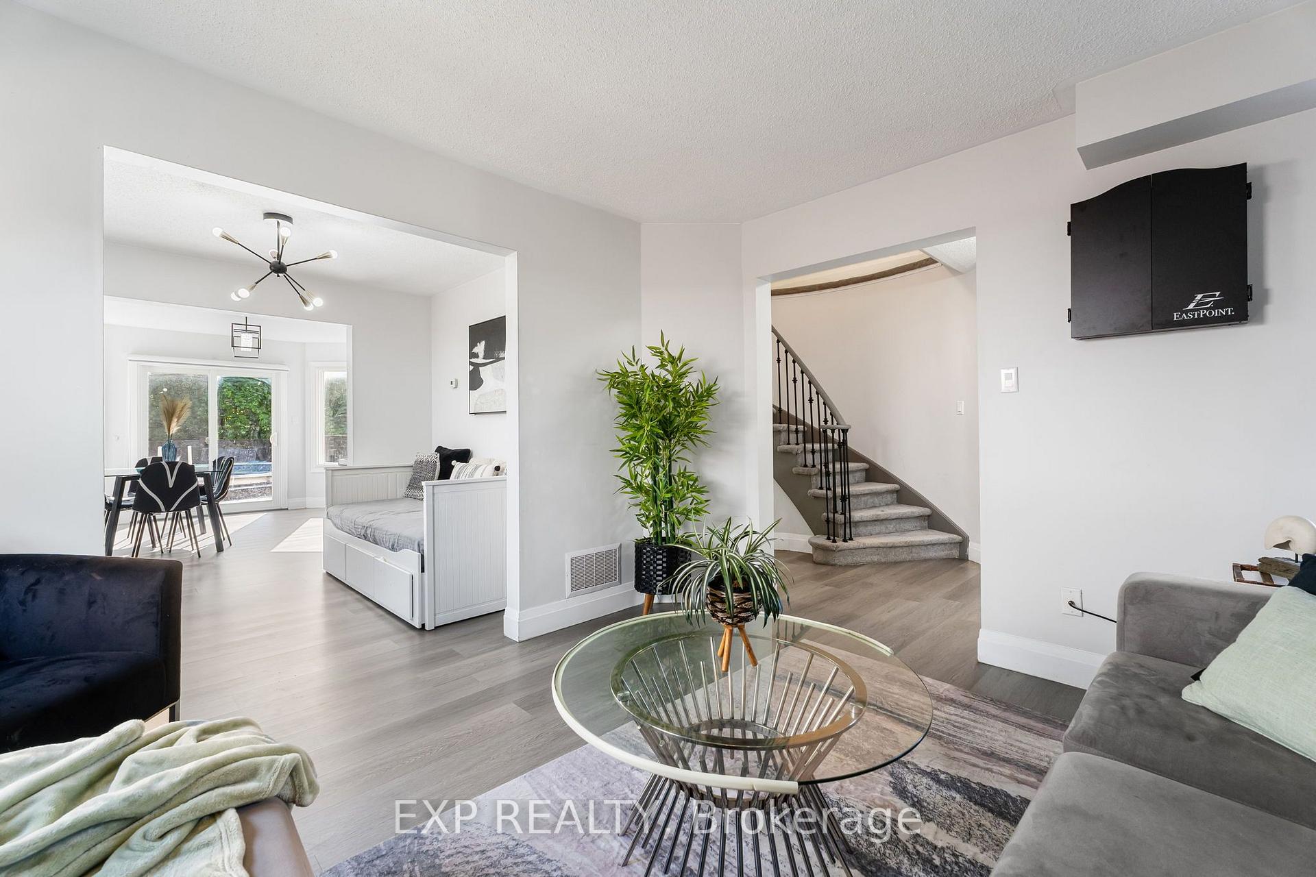 Photo 16 of 10 Elephant Hill Drive, Clarington, Bowmanville — HOMEH