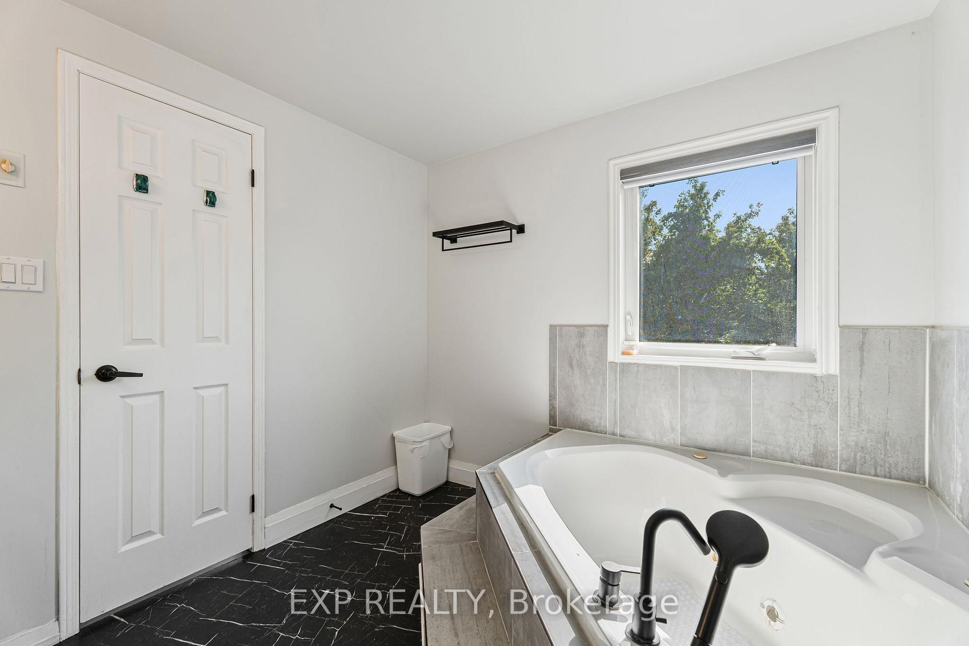 Photo 34 of 10 Elephant Hill Drive, Clarington, Bowmanville — HOMEH