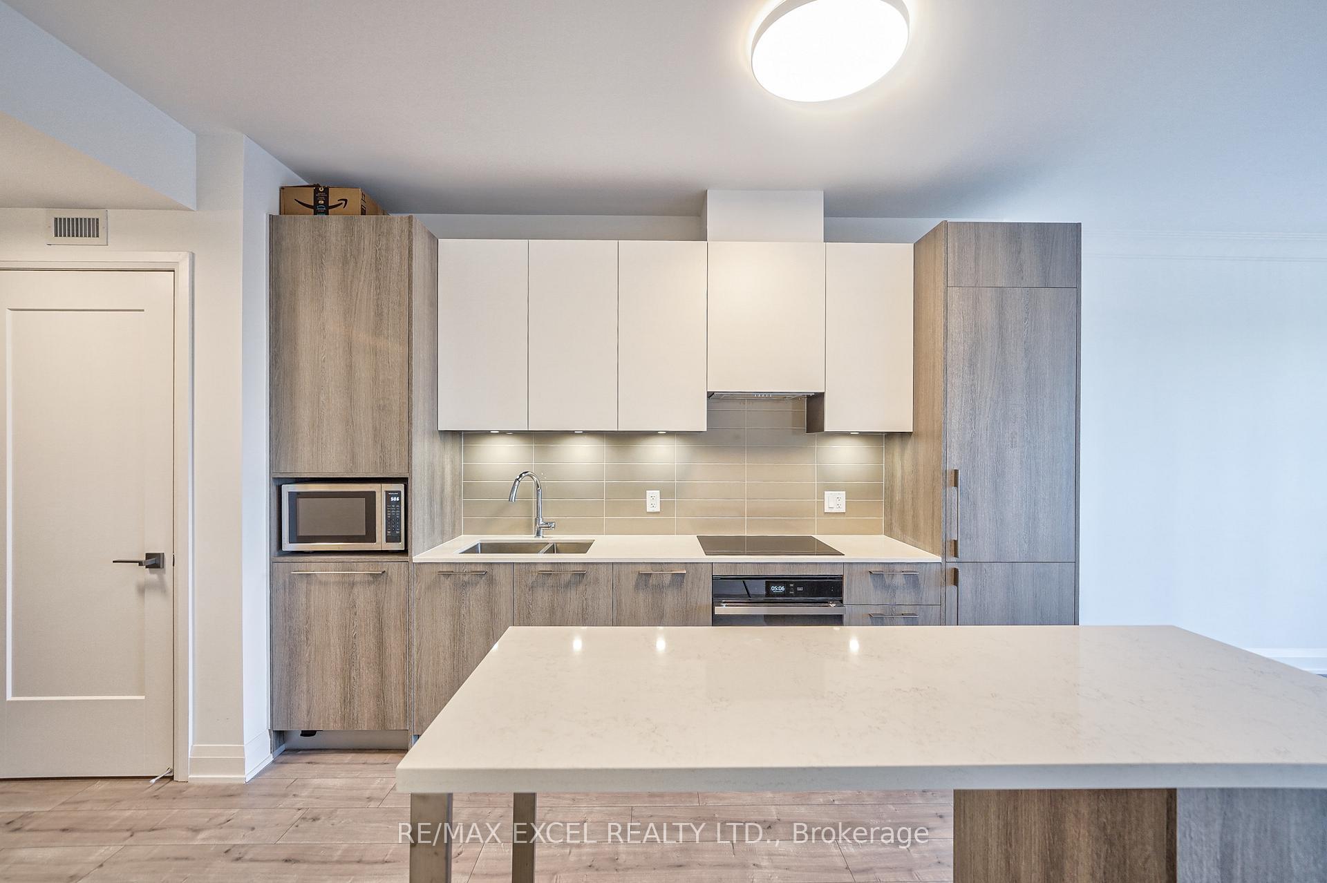 Photo 10 of Unit 3508, 8 Water Walk Drive, Markham, Unionville — HOMEH