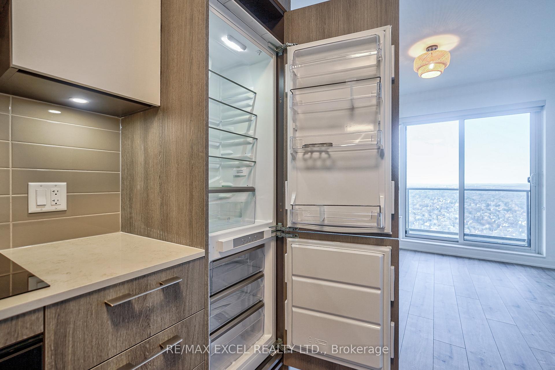 Photo 14 of Unit 3508, 8 Water Walk Drive, Markham, Unionville — HOMEH