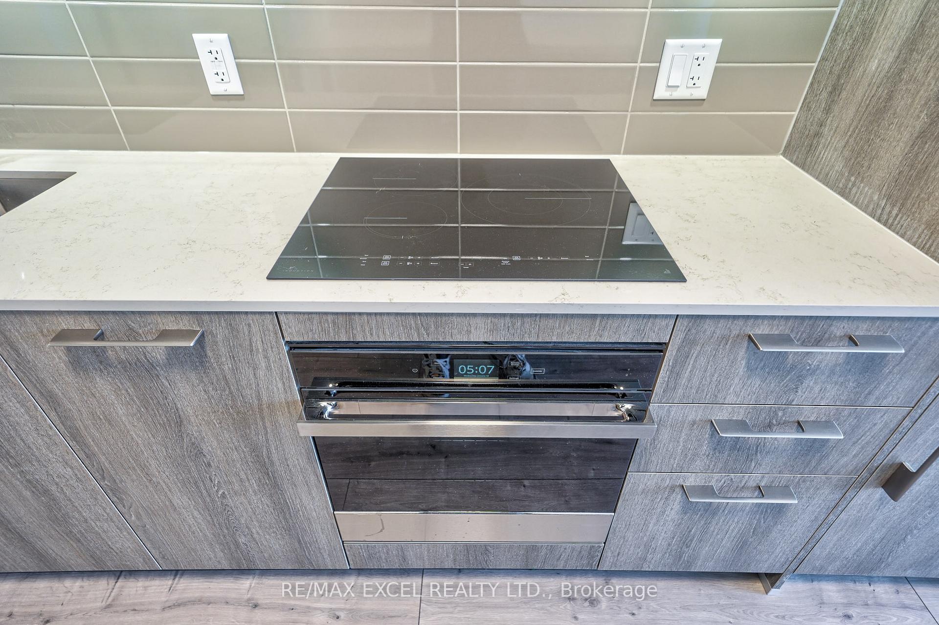 Photo 15 of Unit 3508, 8 Water Walk Drive, Markham, Unionville — HOMEH