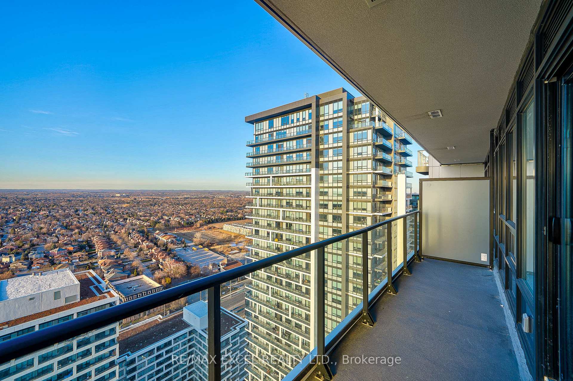 Photo 32 of Unit 3508, 8 Water Walk Drive, Markham, Unionville — HOMEH