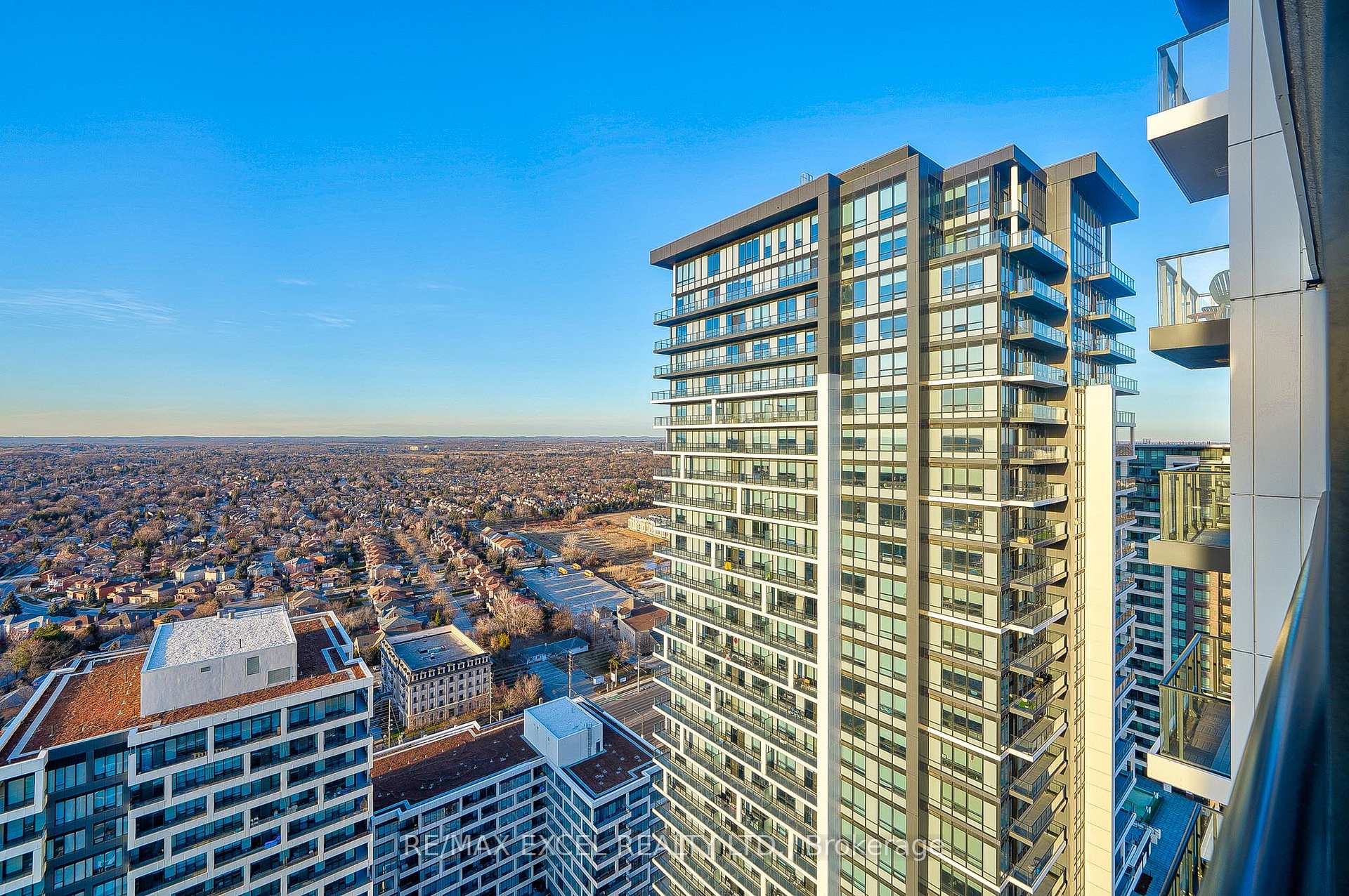 Photo 38 of Unit 3508, 8 Water Walk Drive, Markham, Unionville — HOMEH