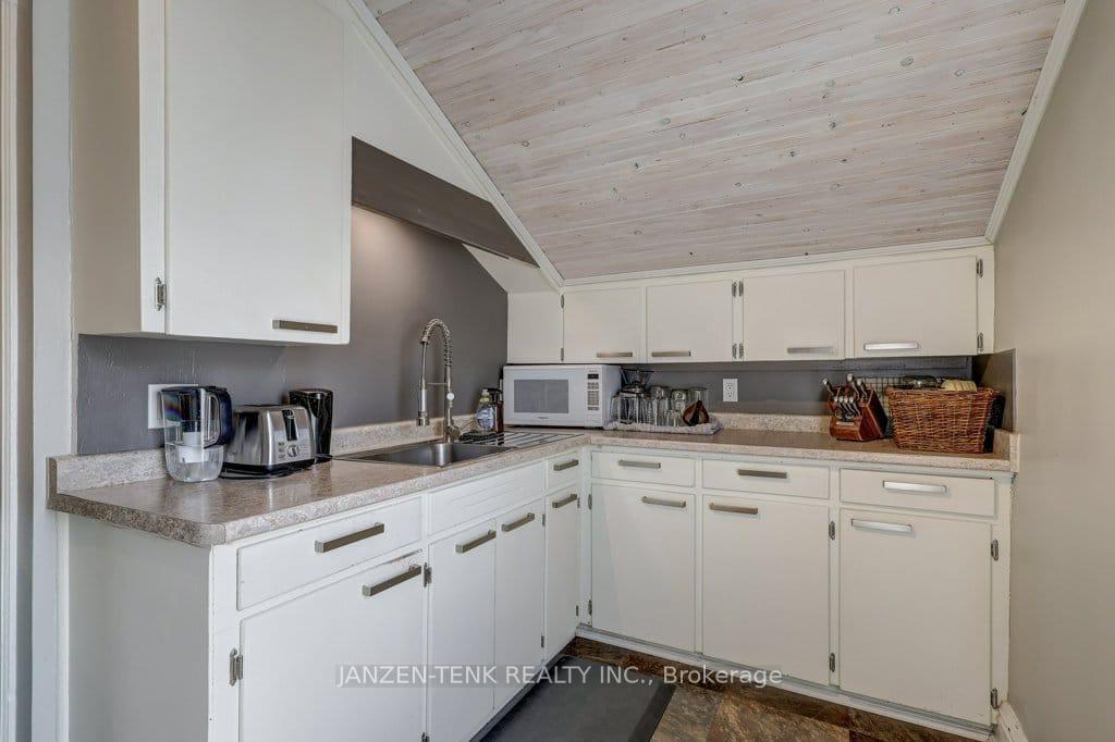 Photo 21 of 17 Oak Street, Aylmer — HOMEH