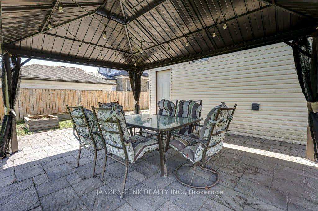 Photo 35 of 17 Oak Street, Aylmer — HOMEH