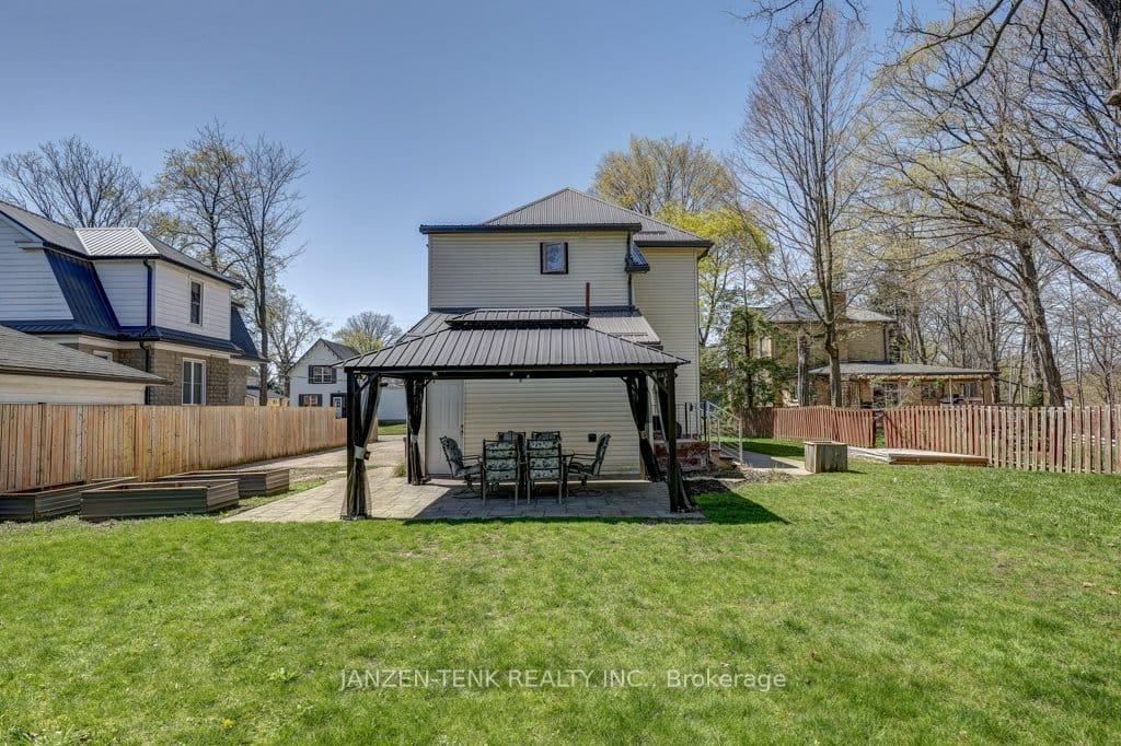 Photo 36 of 17 Oak Street, Aylmer — HOMEH