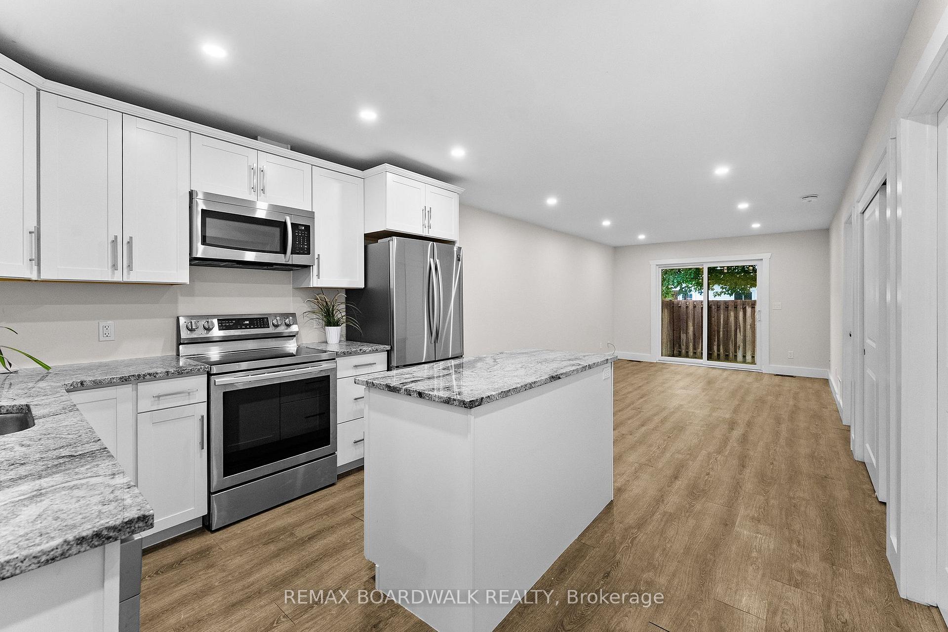 Photo 5 of Unit D, 32 David Street, Edwardsburgh/Cardinal, Edwardsburgh/Cardinal Twp — HOMEH