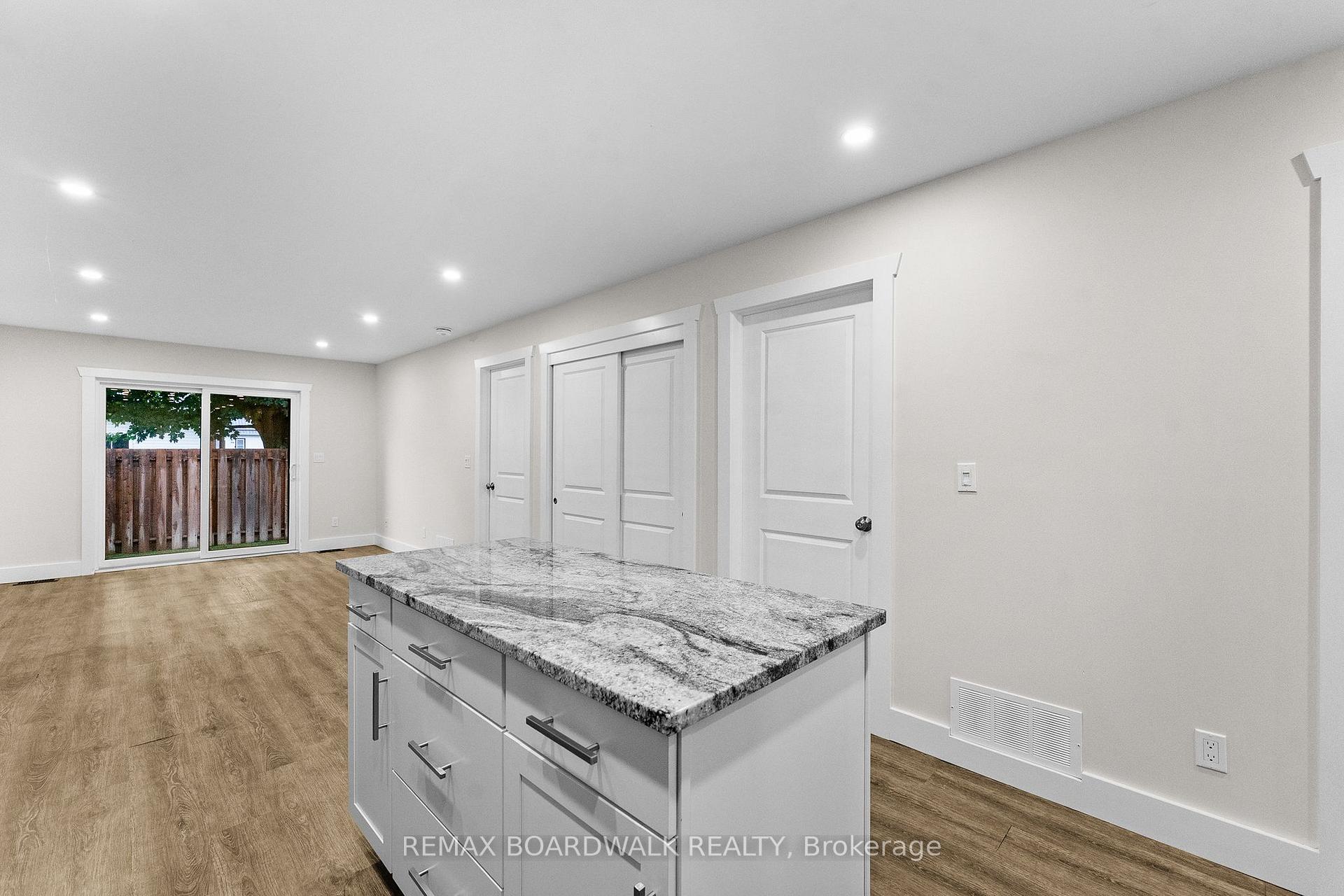Photo 8 of Unit D, 32 David Street, Edwardsburgh/Cardinal, Edwardsburgh/Cardinal Twp — HOMEH