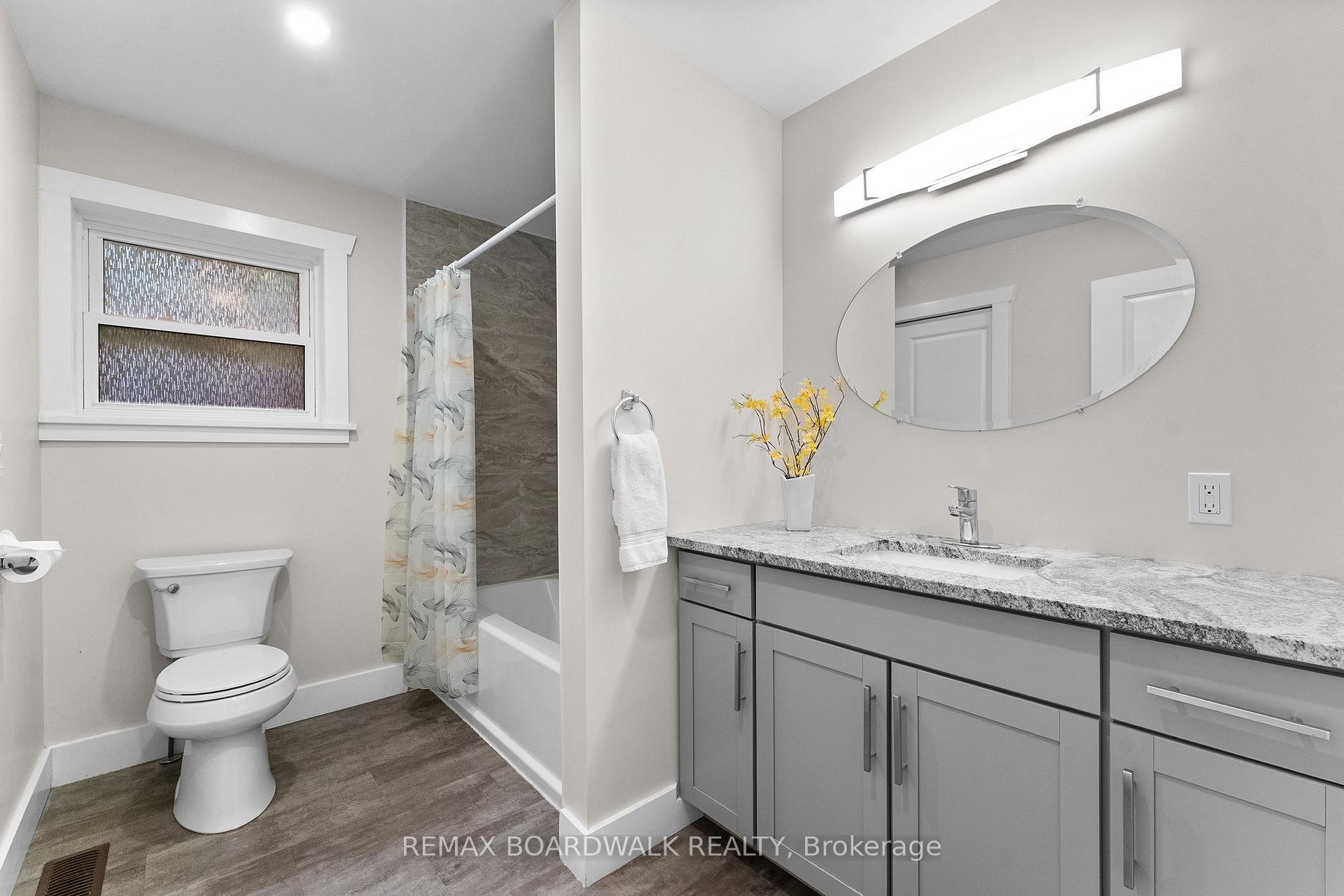 Photo 13 of Unit D, 32 David Street, Edwardsburgh/Cardinal, Edwardsburgh/Cardinal Twp — HOMEH