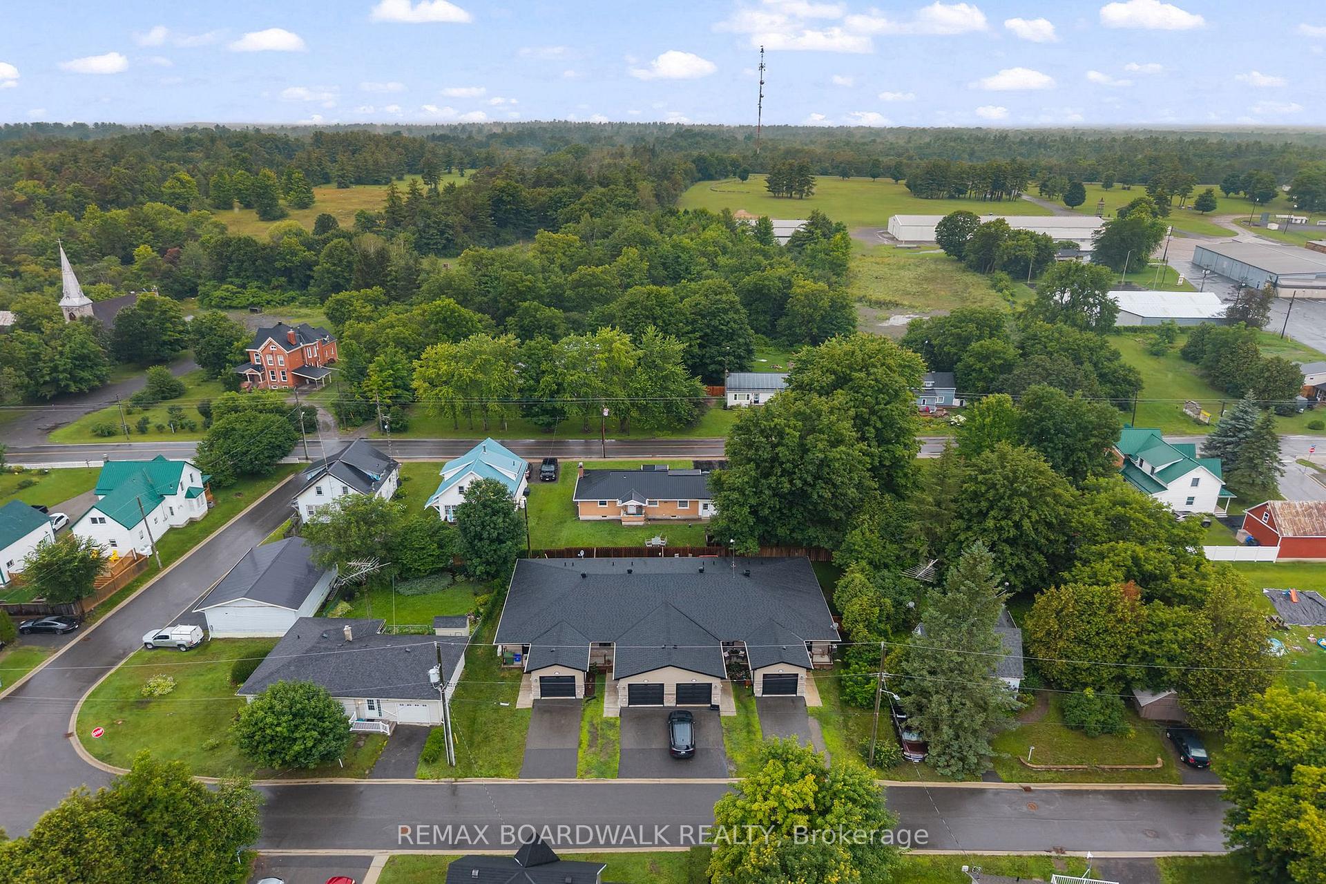 Photo 24 of Unit D, 32 David Street, Edwardsburgh/Cardinal, Edwardsburgh/Cardinal Twp — HOMEH