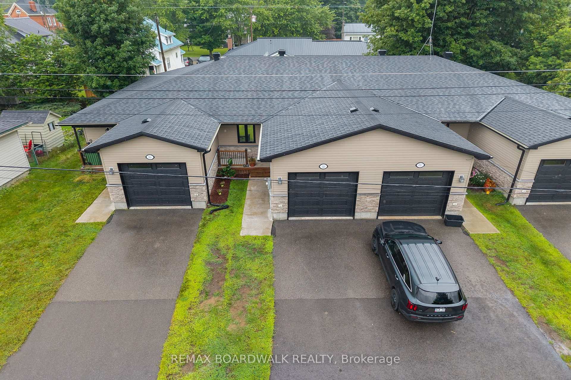 Photo 3 of Unit A, 32 David Street, Edwardsburgh/Cardinal, Edwardsburgh/Cardinal Twp — HOMEH