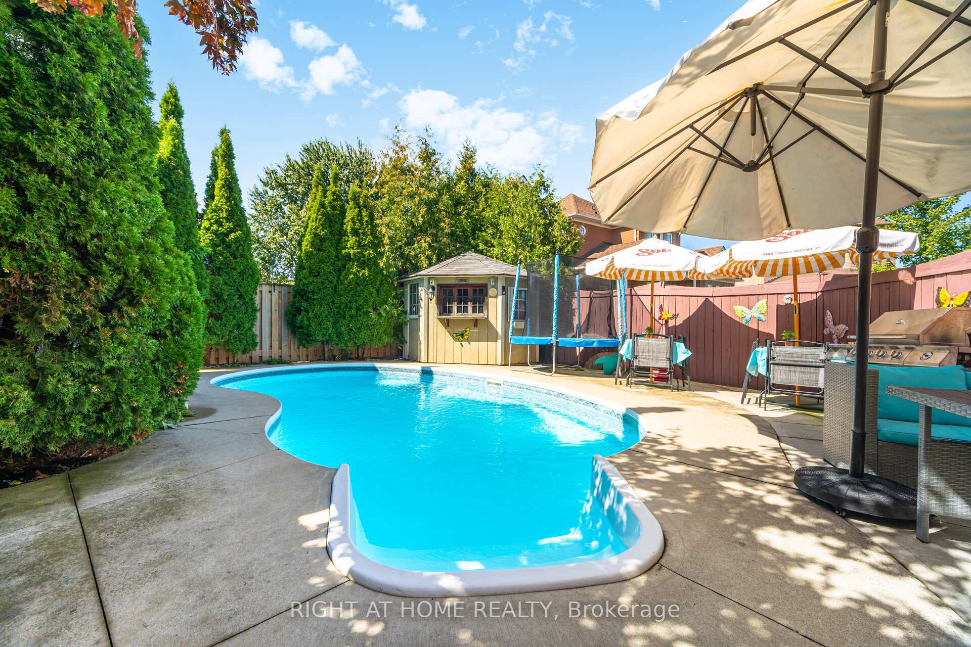 Photo 43 of 2 Melrose Gardens, Brampton, Snelgrove — HOMEH